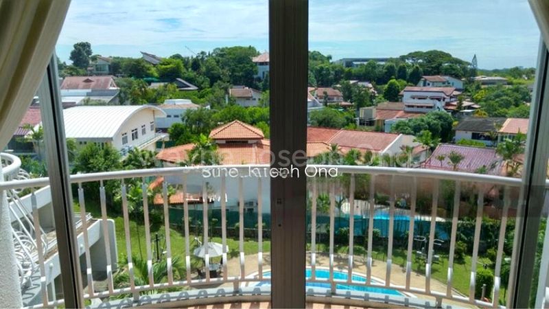 4 Bed Condo for Sale in  Charming Garden - Image 6
